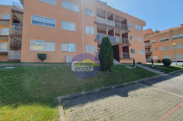 Apartamento T2 para Venda em Canelas Foto 22