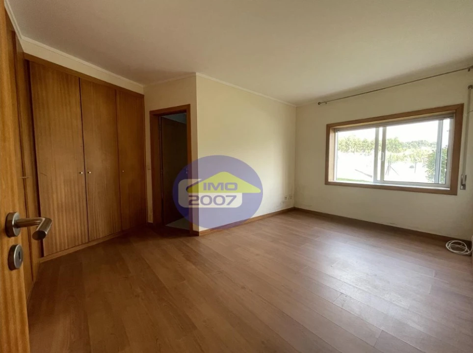 Apartamento T3 para Venda em Canelas Foto 16