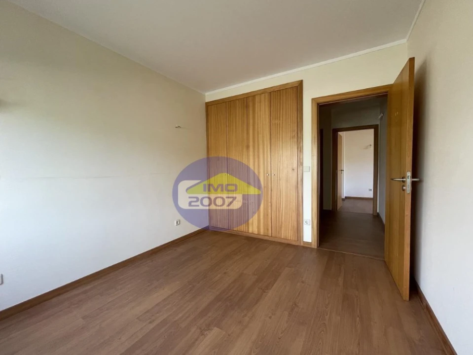 Apartamento T3 para Venda em Canelas Foto 17