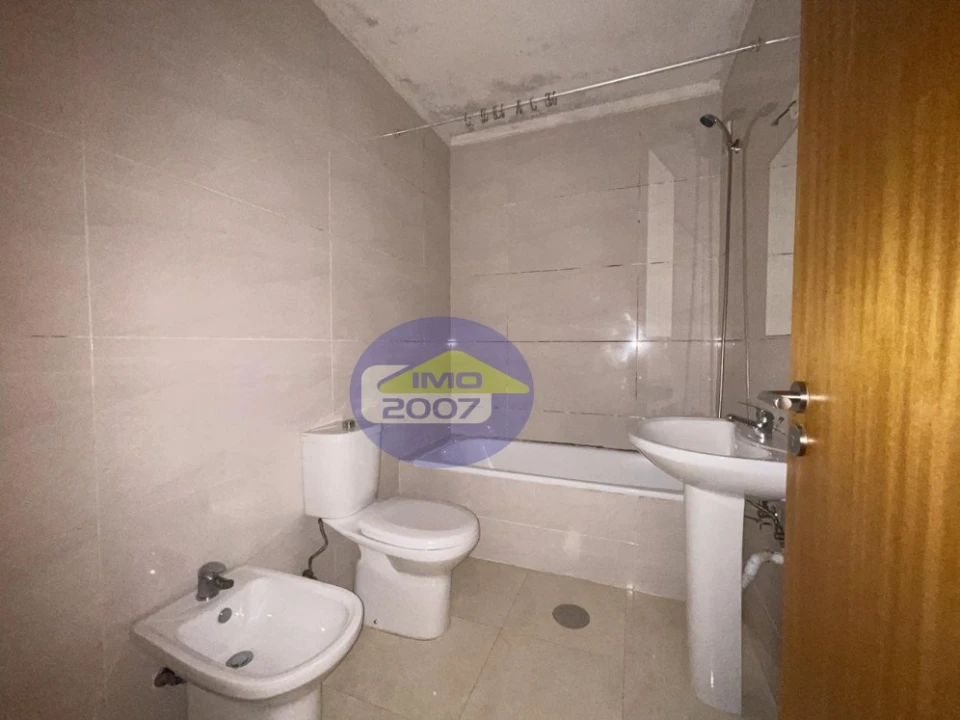 Apartamento T3 para Venda em Canelas Foto 22