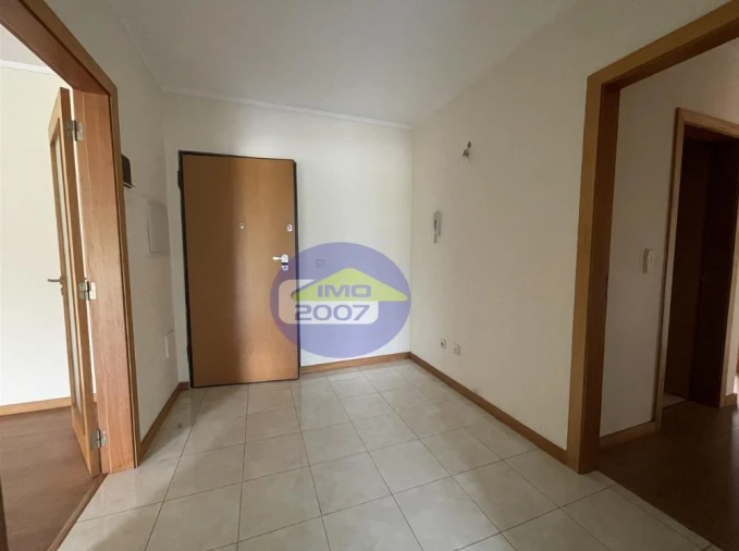 Apartamento T3 para Venda em Canelas Foto 3