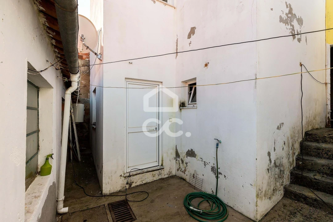 Moradia T5 para Venda em Torrão Foto 32