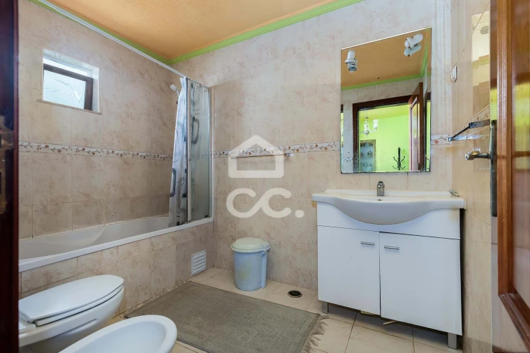 Moradia T5 para Venda em Torrão Foto 11