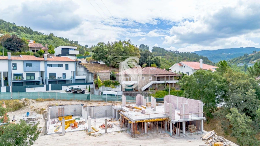 Moradia T3 para Venda em Amarante (São Gonçalo), Madalena, Cepelos e Gatão Foto 28