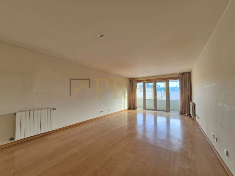 Apartamento T2 para Venda em Santa Marinha e São Pedro da Afurada Foto 1
