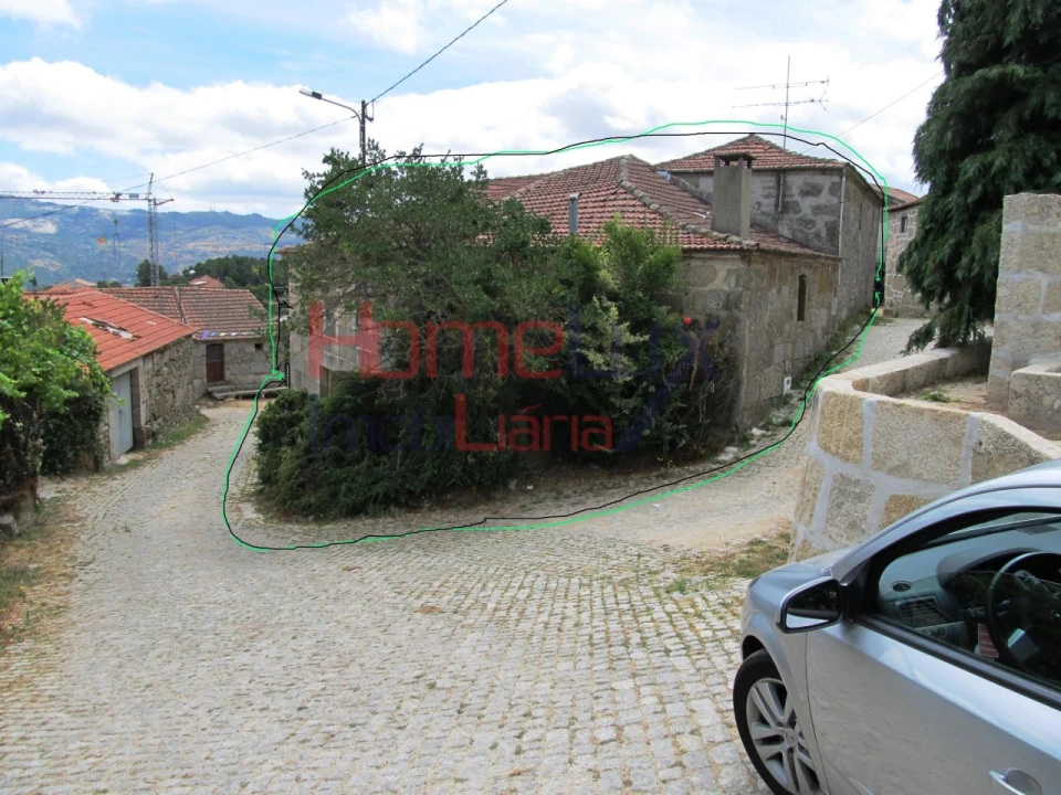 Moradia T7 para Venda em Telões Foto 1