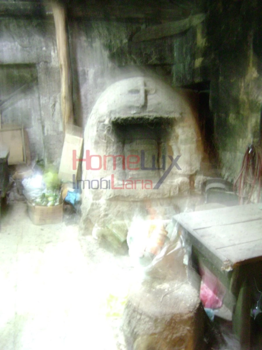 Moradia T7 para Venda em Telões Foto 4