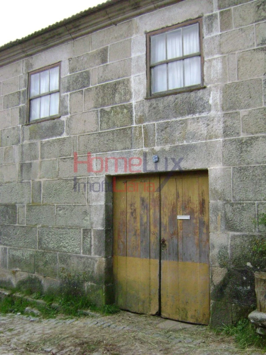 Moradia T7 para Venda em Telões Foto 9