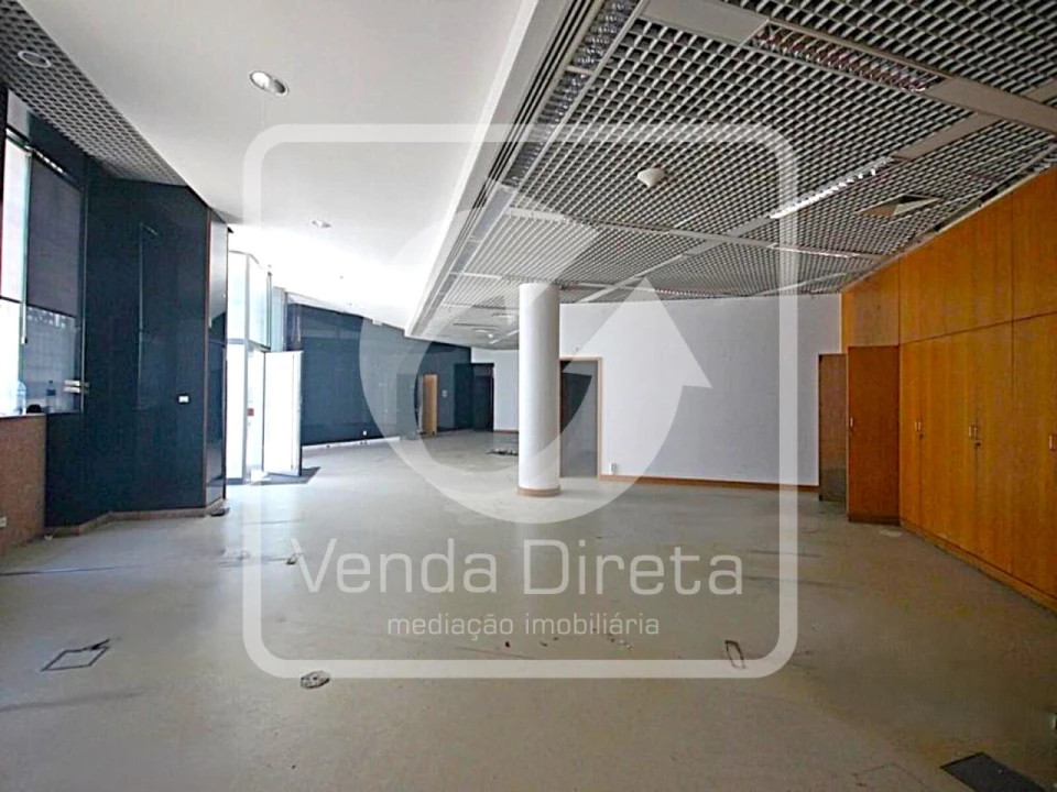 Loja para Venda em Marvila, Ribeira Santarém, São Salvador, São Nicolau Foto 1