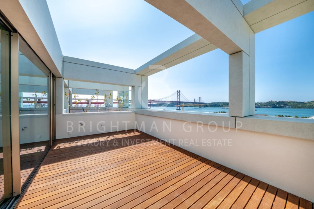 Moradia T4 para Venda em Alcantara Foto 4