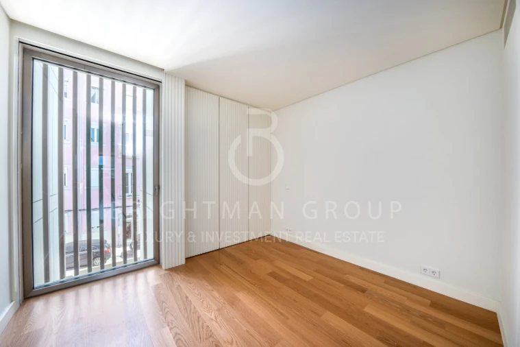 Moradia T4 para Venda em Alcantara Foto 34