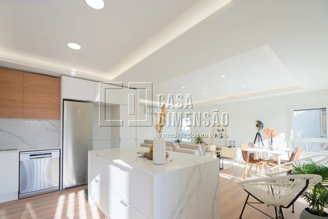 Moradia T4 para Venda em Laranjeiro e Feijó Foto 28