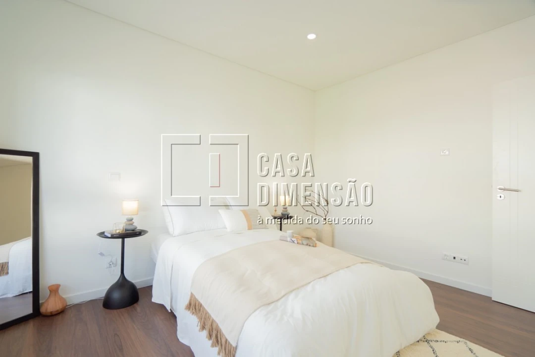 Moradia T4 para Venda em Laranjeiro e Feijó Foto 44