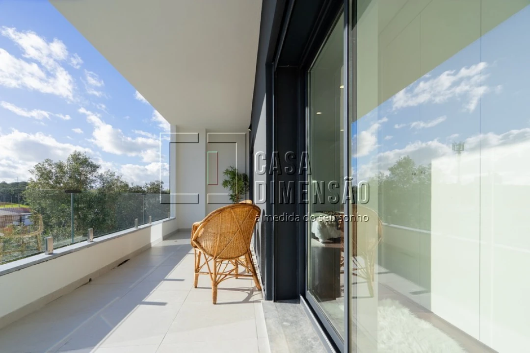 Moradia T4 para Venda em Laranjeiro e Feijó Foto 68