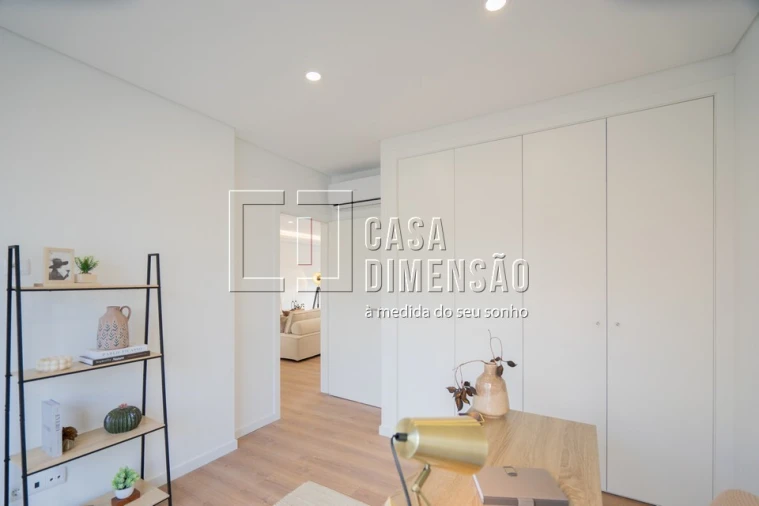 Moradia T4 para Venda em Laranjeiro e Feijó Foto 37