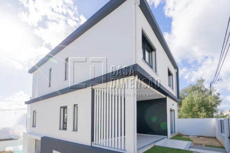 Moradia T4 para Venda em Laranjeiro e Feijó Foto 83