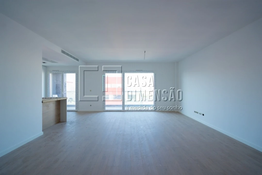 Apartamento T3 para Venda em Carnaxide e Queijas Foto 6