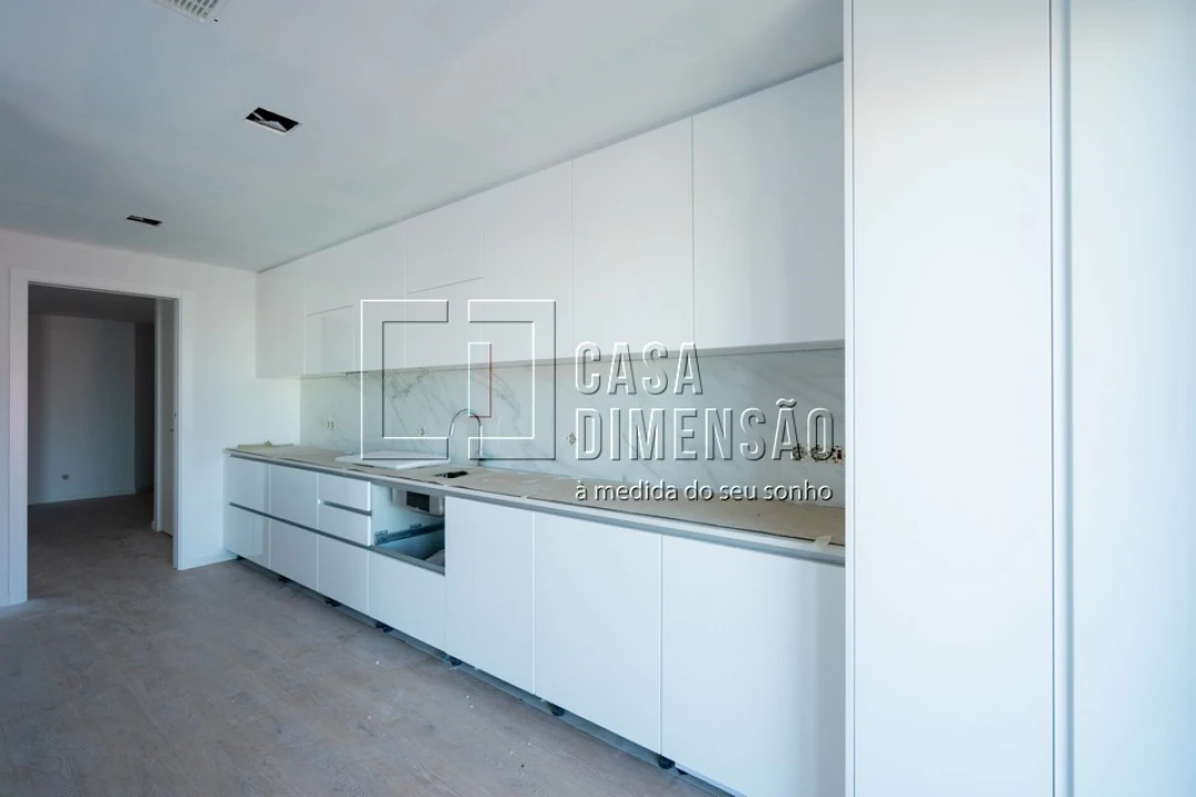 Apartamento T3 para Venda em Carnaxide e Queijas Foto 14