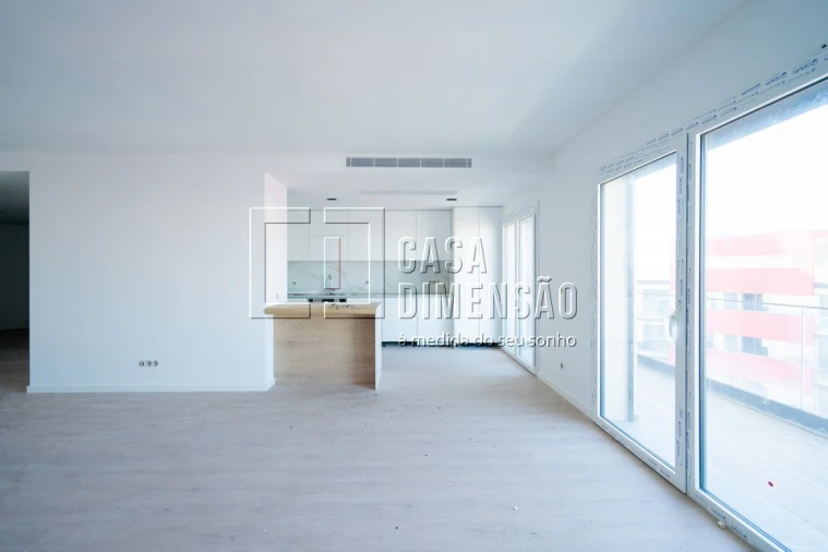 Apartamento T3 para Venda em Carnaxide e Queijas Foto 8