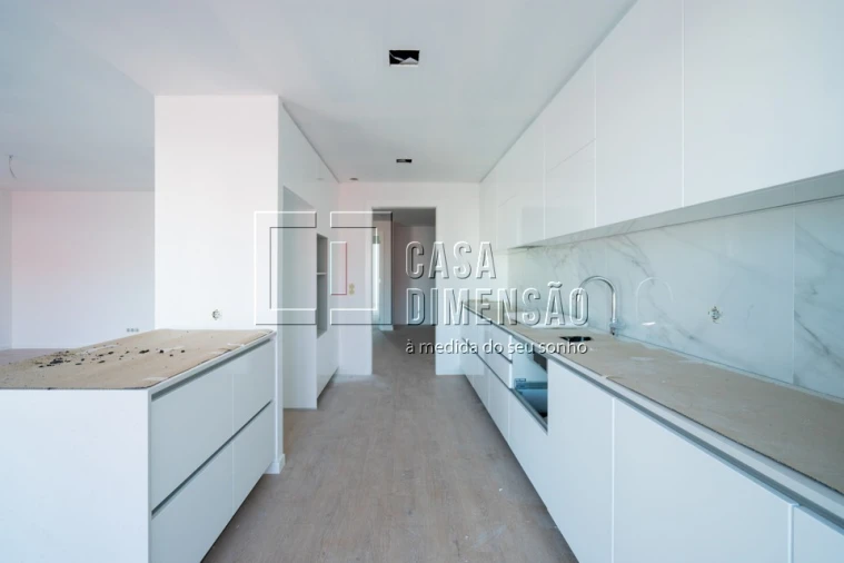 Apartamento T3 para Venda em Carnaxide e Queijas Foto 15