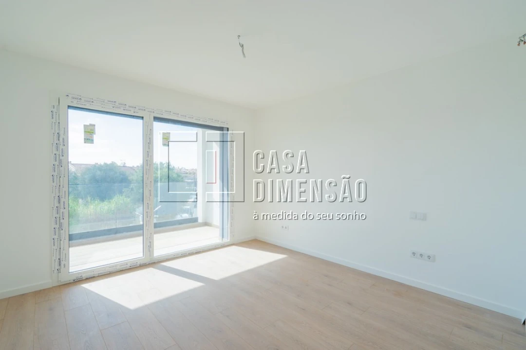 Moradia T4 para Venda em Alcabideche Foto 37