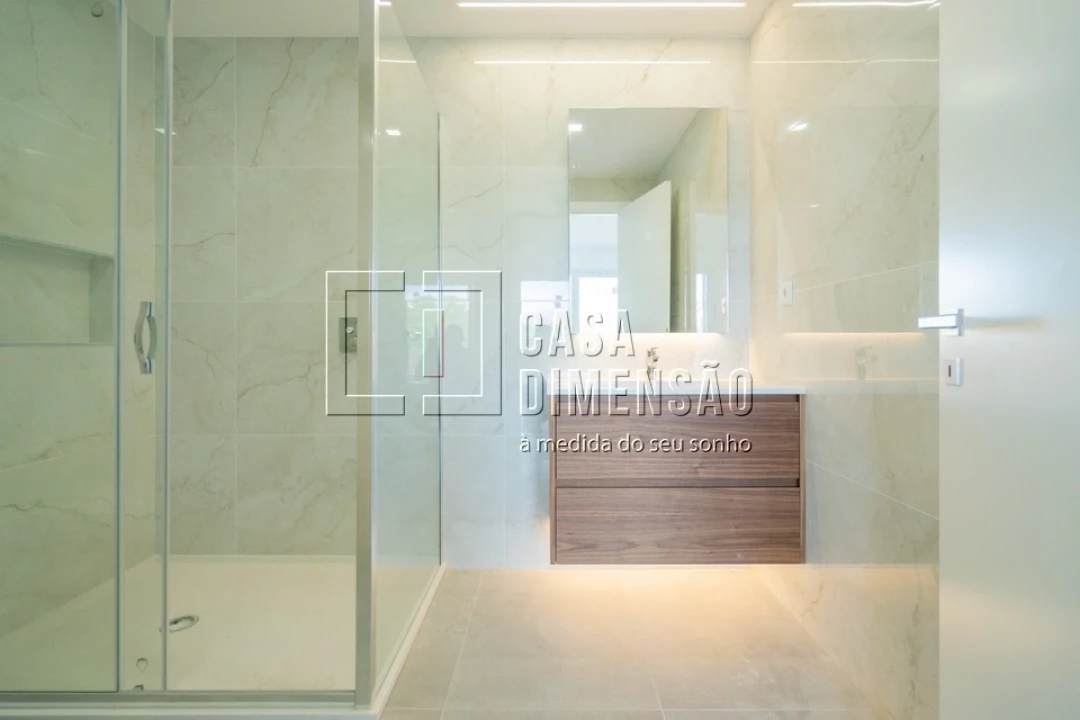 Moradia T4 para Venda em Alcabideche Foto 64