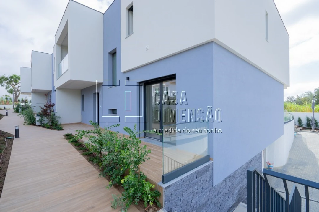 Moradia T4 para Venda em Alcabideche Foto 79