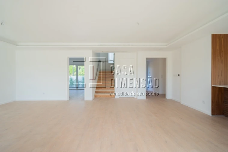 Moradia T4 para Venda em Alcabideche Foto 7