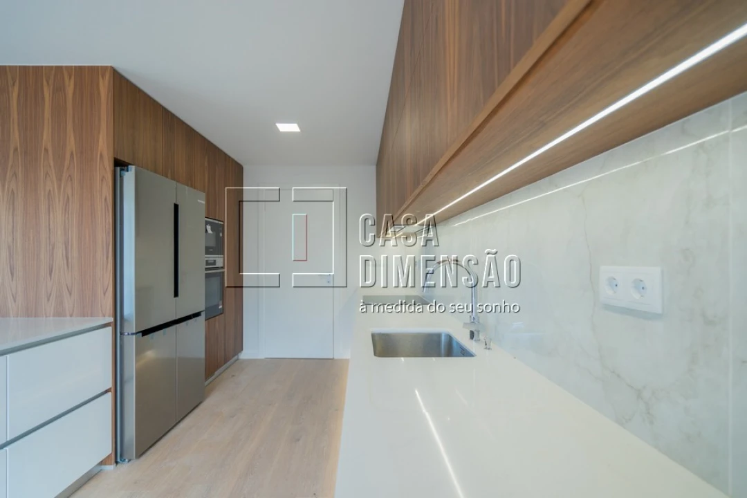 Moradia T4 para Venda em Alcabideche Foto 20