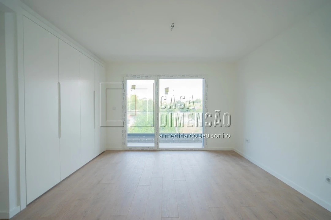 Moradia T4 para Venda em Alcabideche Foto 59