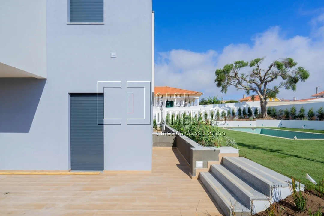 Moradia T4 para Venda em Alcabideche Foto 69