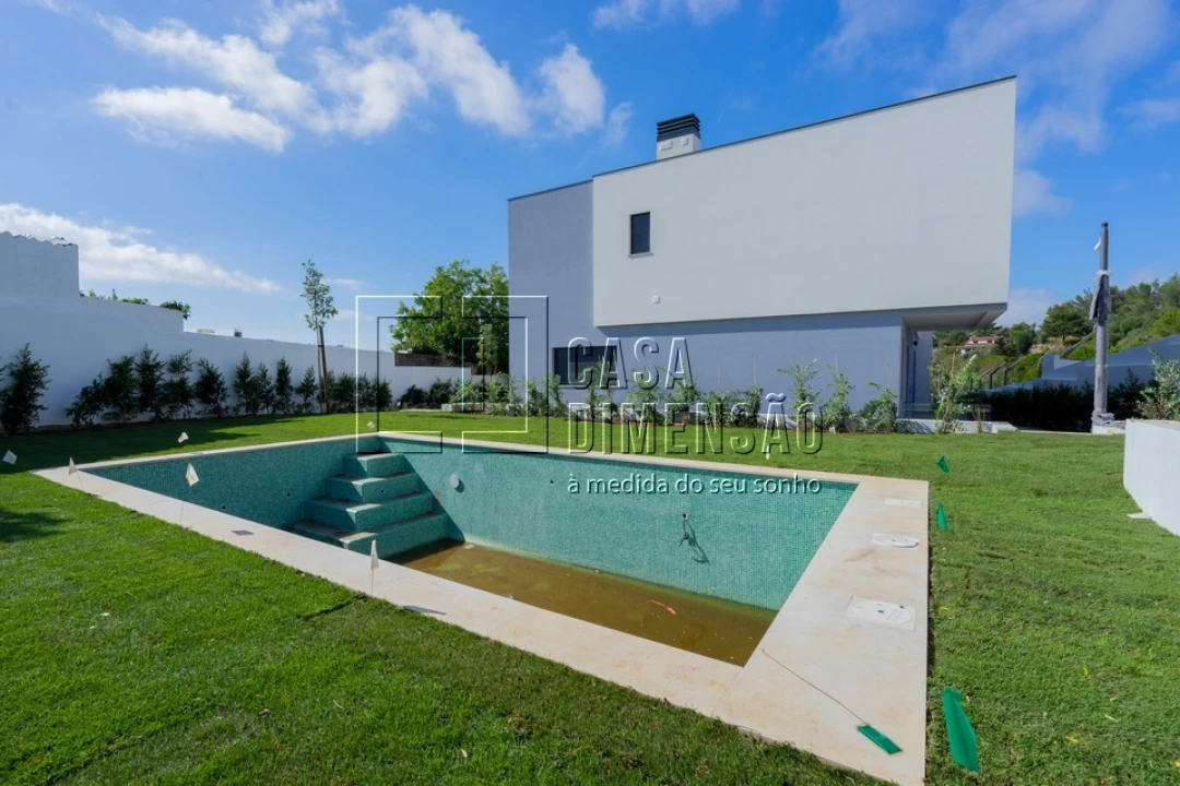 Moradia T4 para Venda em Alcabideche Foto 76