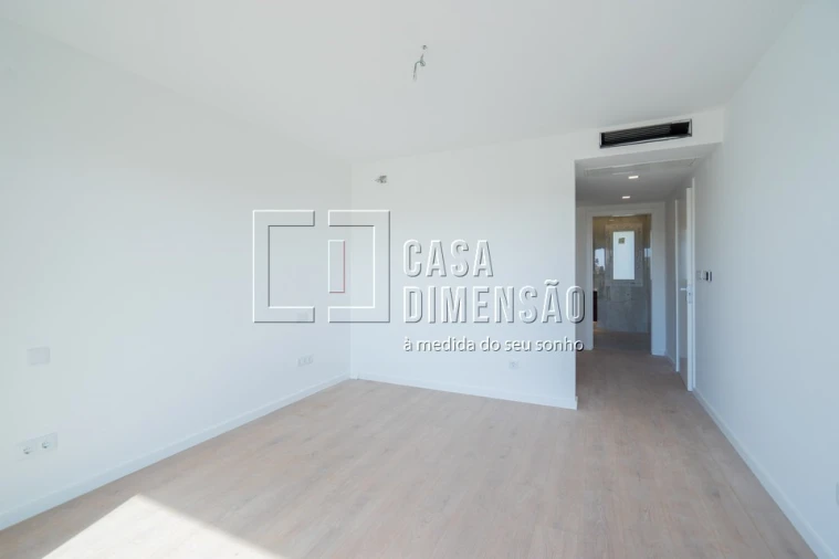 Moradia T4 para Venda em Alcabideche Foto 38