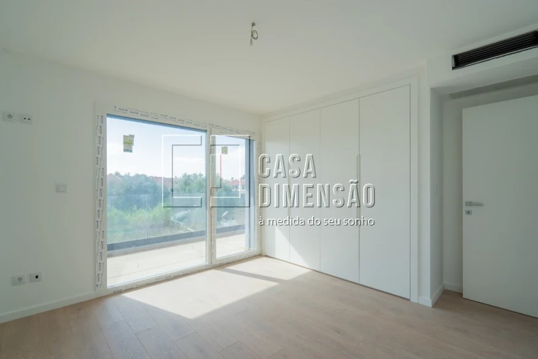 Moradia T4 para Venda em Alcabideche Foto 50