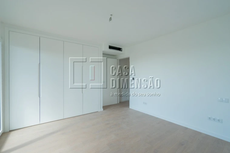 Moradia T4 para Venda em Alcabideche Foto 52