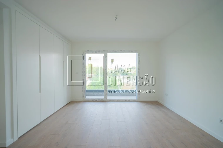 Moradia T4 para Venda em Alcabideche Foto 59