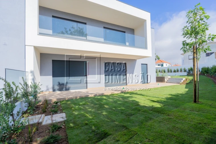 Moradia T4 para Venda em Alcabideche Foto 66