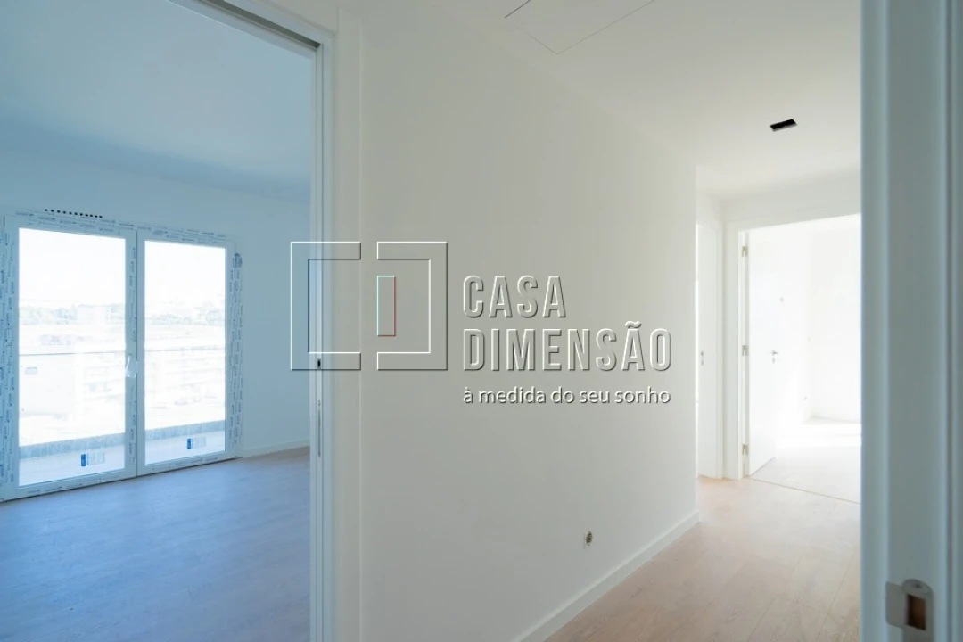 Apartamento T4 para Venda em Carnaxide e Queijas Foto 18