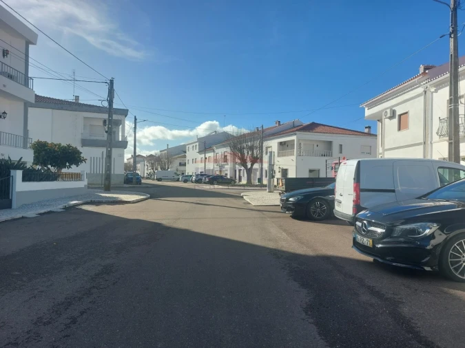 Moradia T2 para Venda em Nossa Senhora da Conceição e São Bartolomeu Foto 2