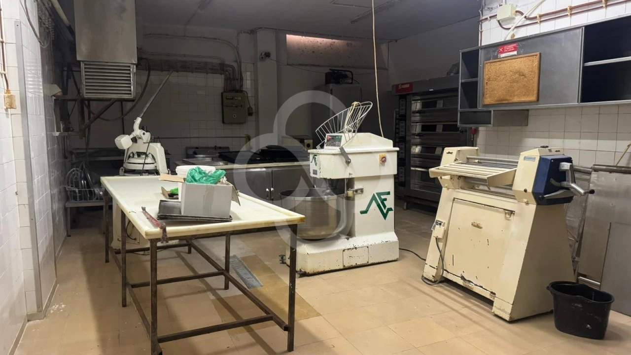 Negócio para Arrendamento em Mina de Água Foto 4