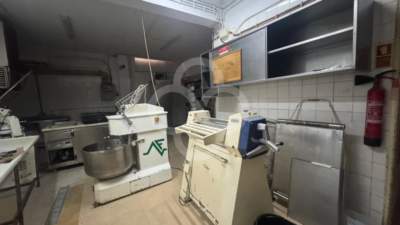 Negócio para Arrendamento em Mina de Água Foto 9