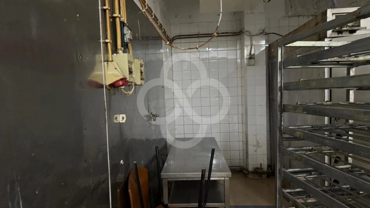 Negócio para Arrendamento em Mina de Água Foto 12