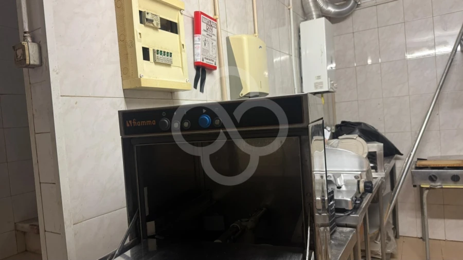 Negócio para Arrendamento em Mina de Água Foto 13