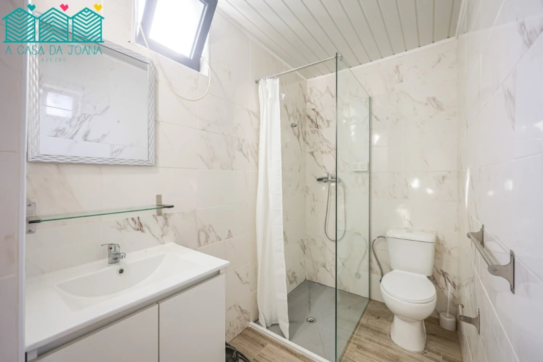 Quarto para Arrendamento em Aradas Foto 14