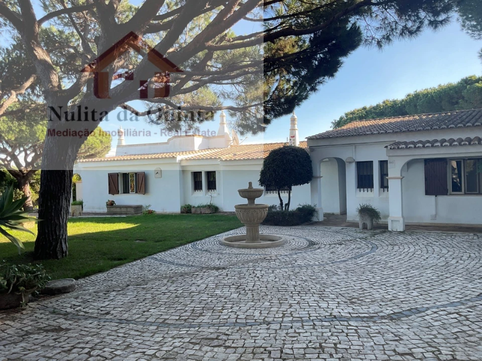 Moradia T4 para Venda em Albufeira e Olhos de Água Foto 5