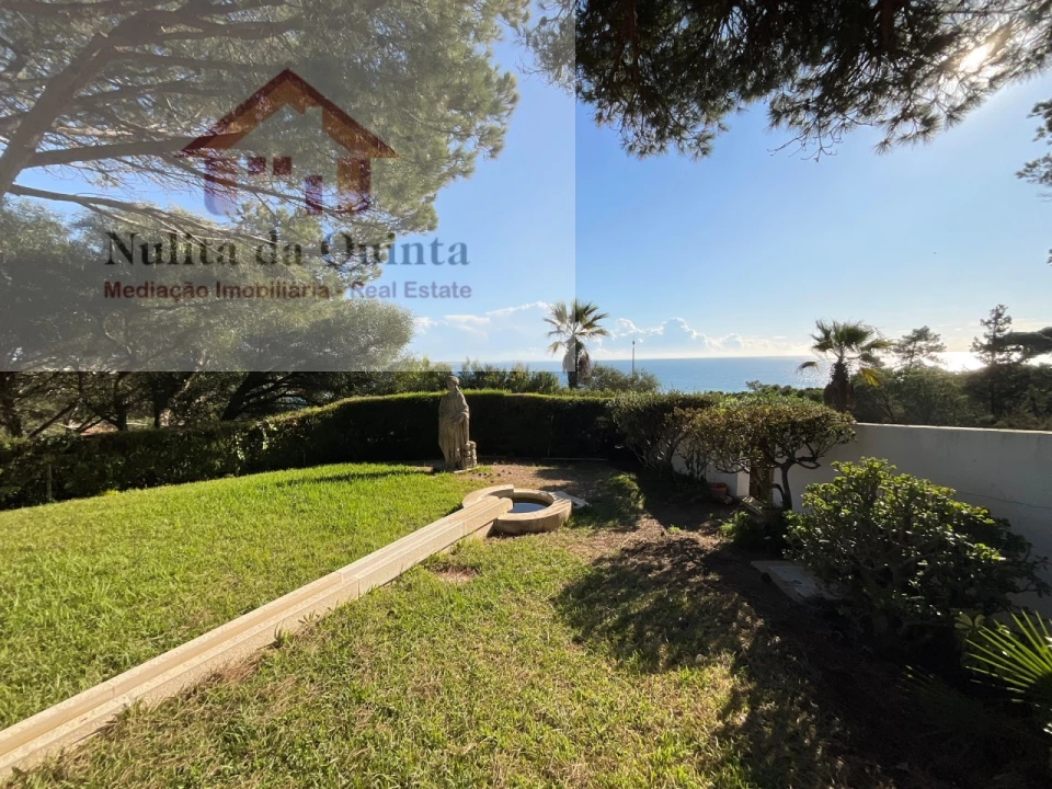 Moradia T4 para Venda em Albufeira e Olhos de Água Foto 2