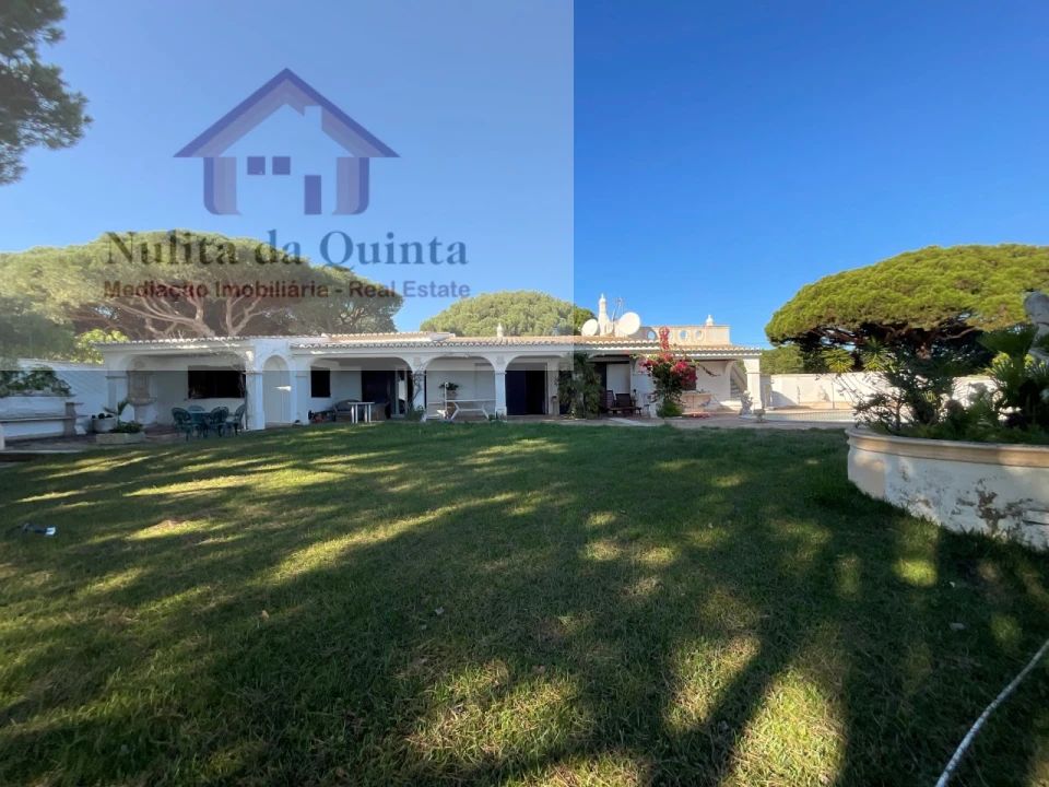 Moradia T4 para Venda em Albufeira e Olhos de Água Foto 9