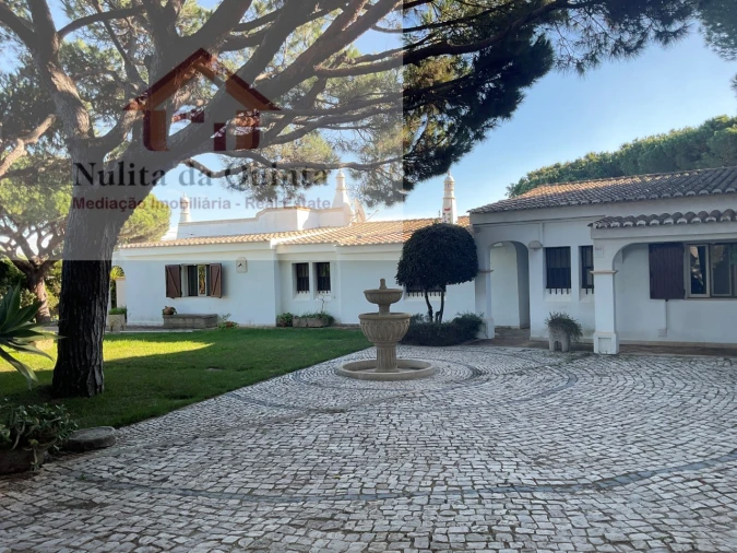 Moradia T4 para Venda em Albufeira e Olhos de Água Foto 5