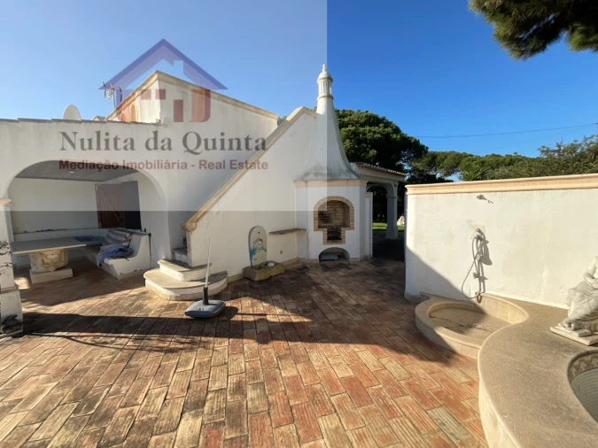 Moradia T4 para Venda em Albufeira e Olhos de Água Foto 8