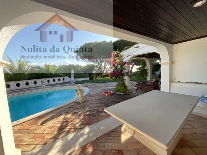 Moradia T4 para Venda em Albufeira e Olhos de Água Foto 10